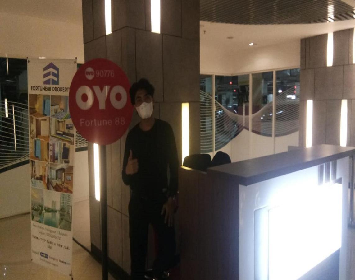 Oyo 90776 Fortune 88 Grand Kamala Lagoon Bekasi Buitenkant foto
