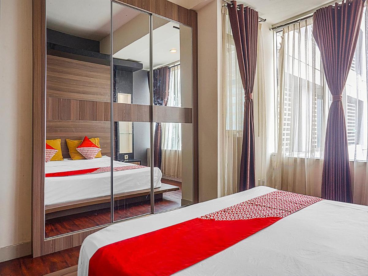 Oyo 90776 Fortune 88 Grand Kamala Lagoon Bekasi Buitenkant foto